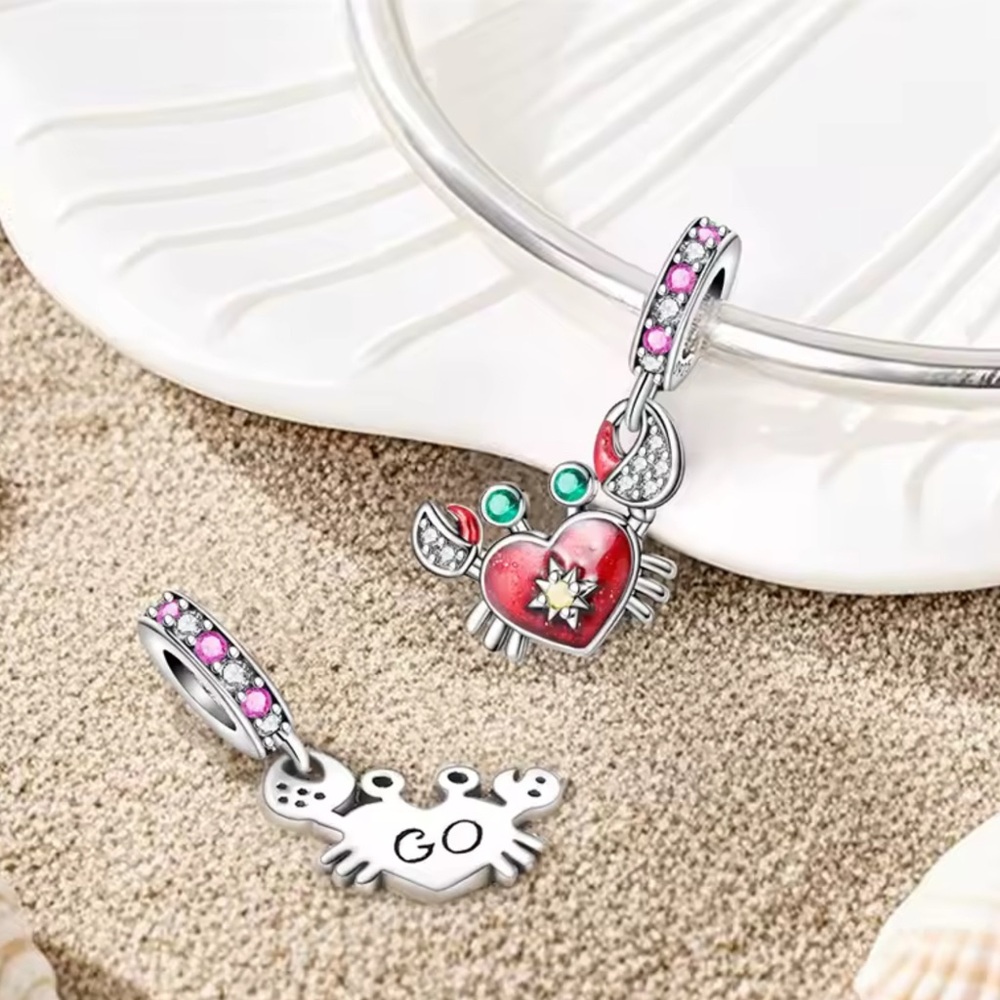 🌟 S925 Sterling Silver Red Heart Crab Dangle Charm - Picture 5 of 6
